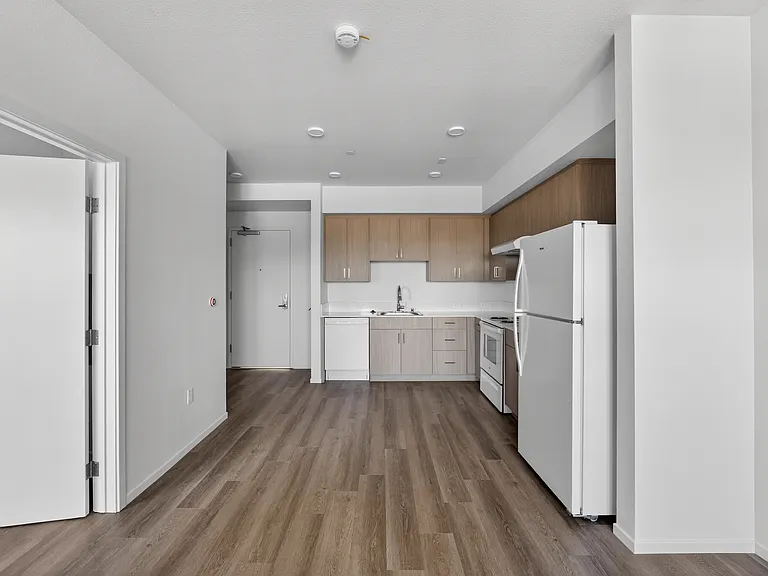 Dry Creek Crossing Apartments — Photo 12