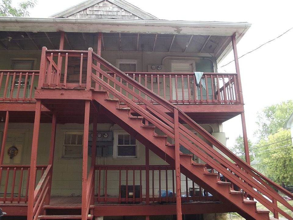 1st image of 707 N 13th St APT C