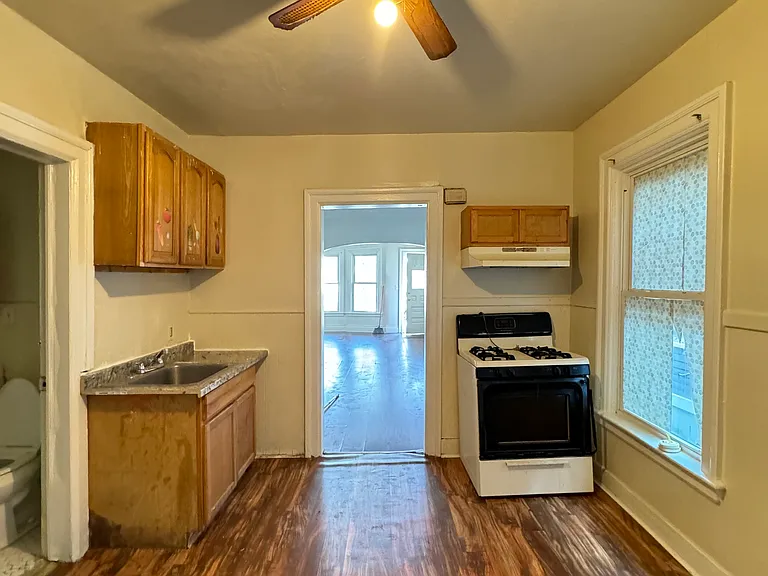 443 Winslow Ave #1 — Photo 6