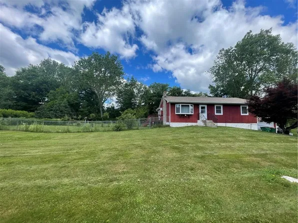 39 Quail Run Road, Hopewell Junction, NY 12533