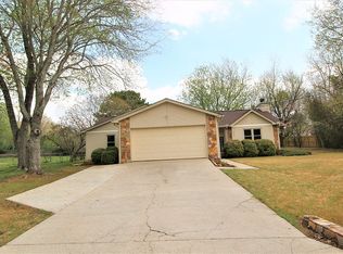 102 Autumn Oak Ln, Harvest, AL 35749