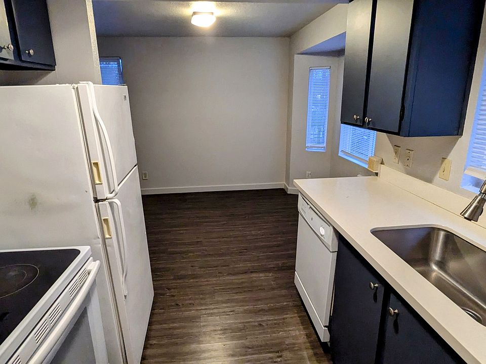 Kitchen + Appliances
