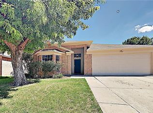 1157 Victoria Dr, Saginaw, TX 76131