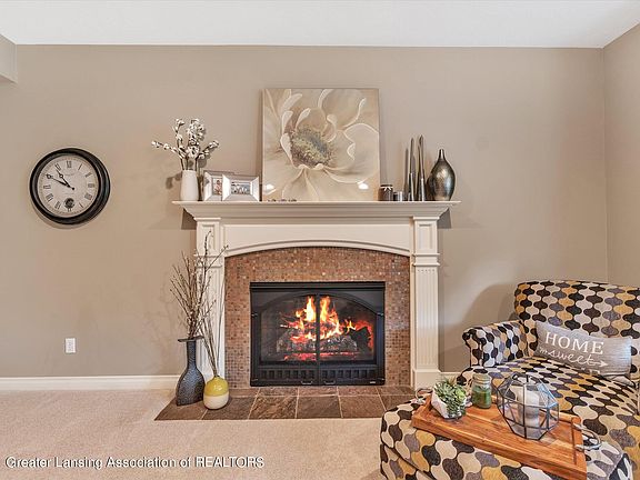 4th image of 6034 Sleepy Hollow Ln