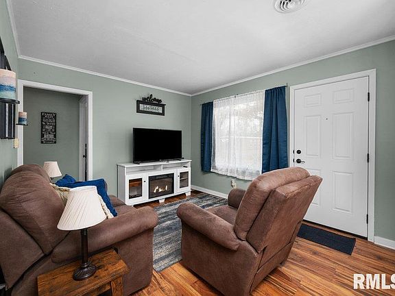 4th image of 1617 W 38th St