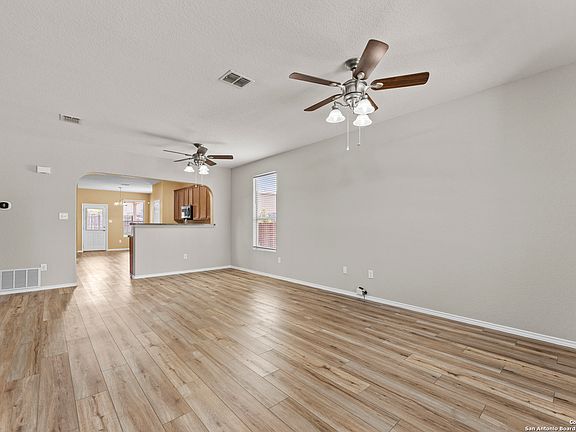 5th image of 418 Palma Noce