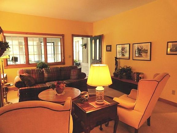 3rd image of 36302 Pine Bay Cir