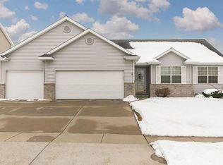 2519 Summerwood Ct SW, Cedar Rapids, IA 52404