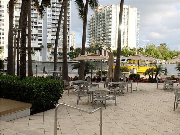 3rd image of 2670 E Sunrise Blvd #819