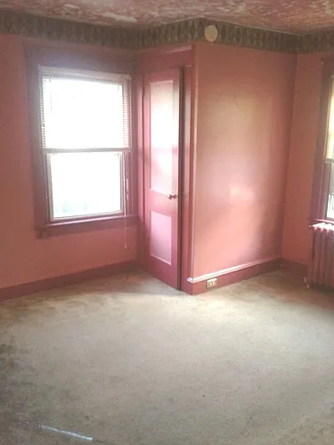 1433 Grant Ave Photo 1