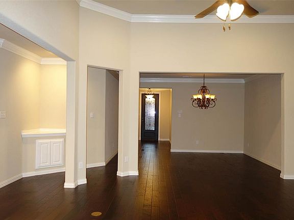 3rd image of 1204 Eastbrook Dr