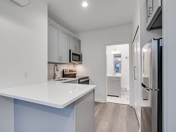 3rd image of 4216 Westminster Ave #6273DDD02