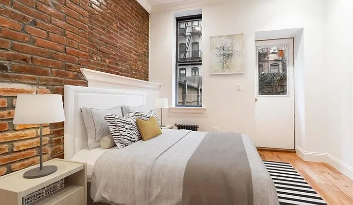 Rented by Compass | media 7