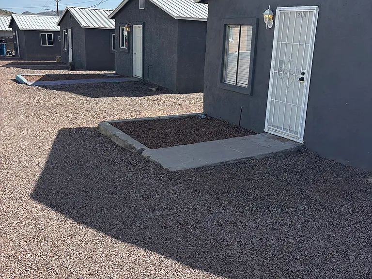 129 Kellner Unit A - 1 Bedroom