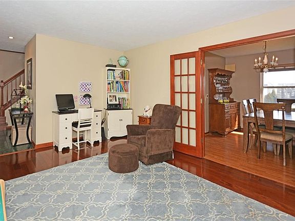 5th image of 216 Bayberry Dr