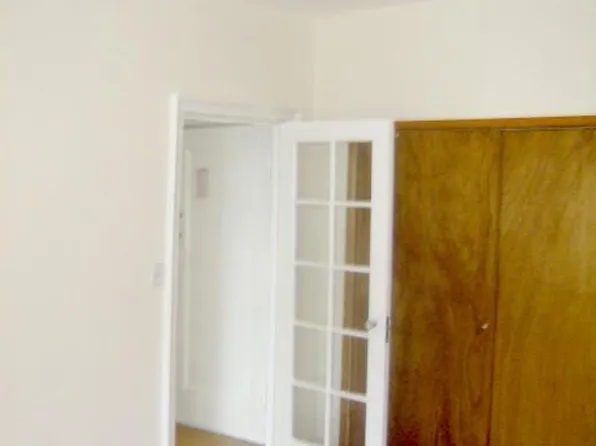 3506 170th St, Flushing, NY 11358