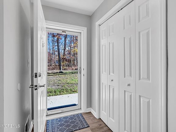 4th image of 1701 Arthur Street