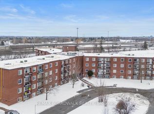 2044 Arrowsmith Dr #108A, Ottawa, ON K1J 7V8