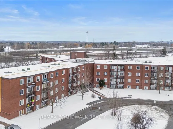 2044 Arrowsmith Dr #108A, Ottawa, ON K1J 7V8