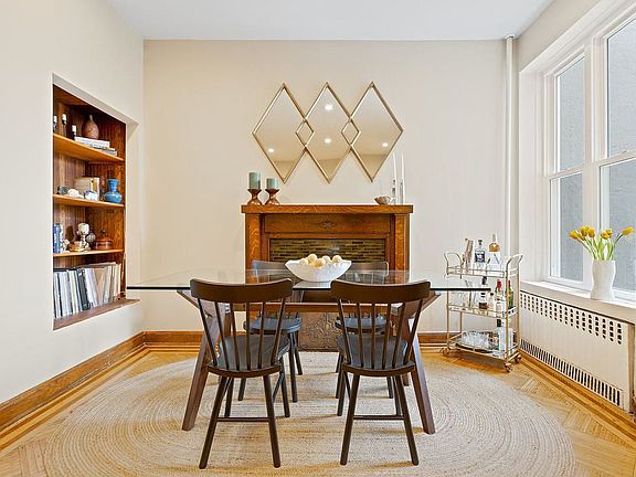 5th image of 231 Park Pl APT 34