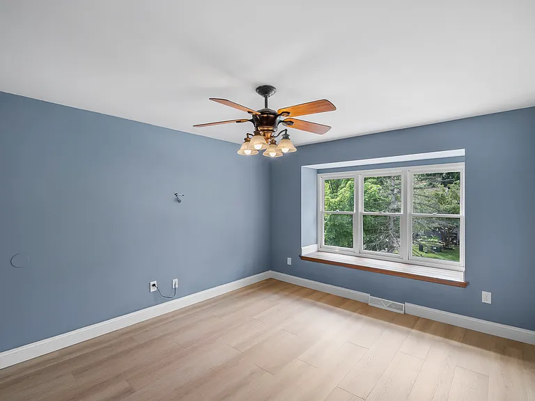 22 Lexington Dr — Photo 18