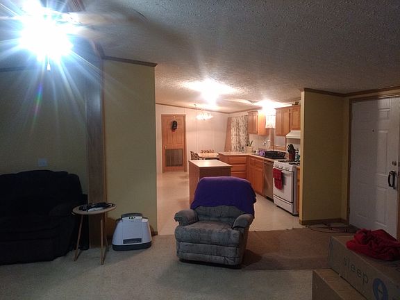 3rd image of 207 Boston Cir