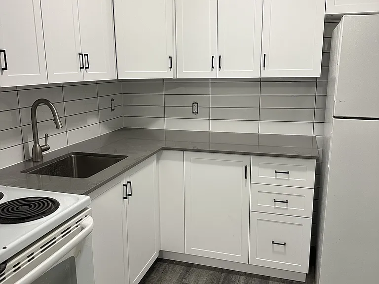 11 Lowndes Ave #1 — Photo 3