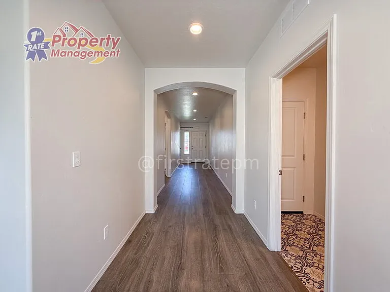 4800 Great Falls Ave — Photo 21