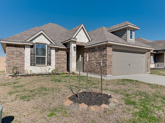 Charming & Modern Brick Home in Cozy Subdivision, great neighbors.