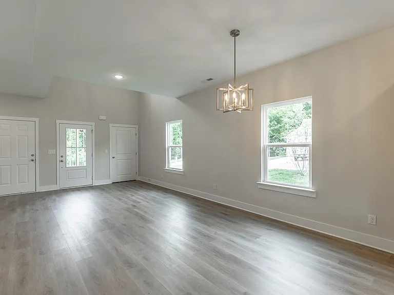 4688 Heiskell Dr — Photo 9