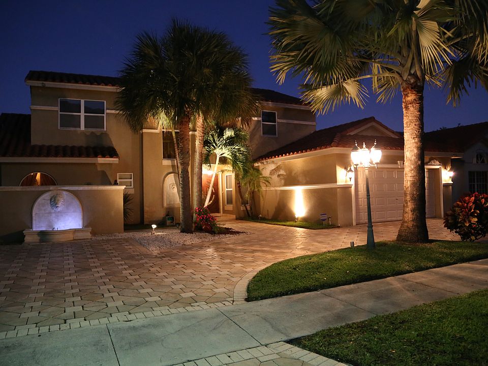 1st image of 19363 NW 87 Court Cir