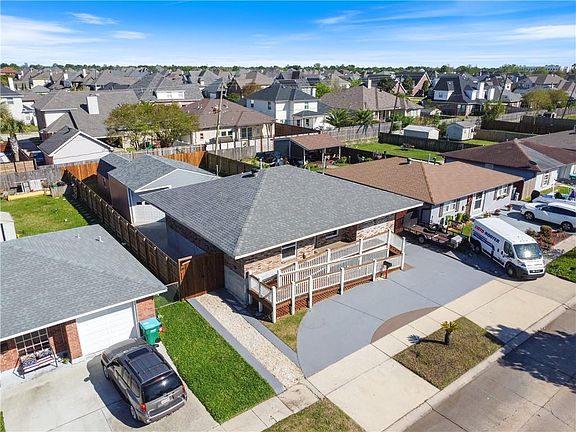 2nd image of 4148 W Loyola Dr