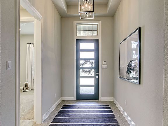 04-Foyer.jpg