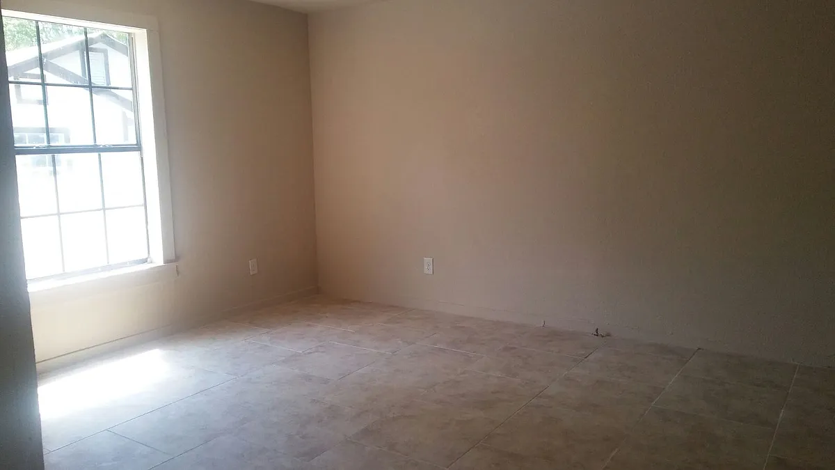Building Photo - 114 Dorsey St #2