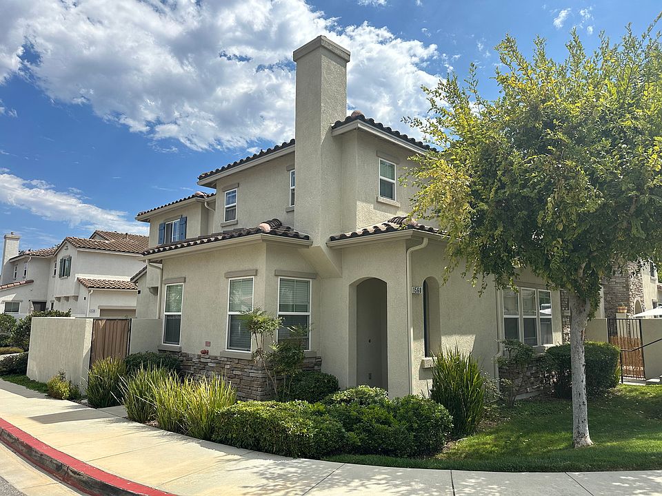 1st image of 1560 Silver Shadow Dr