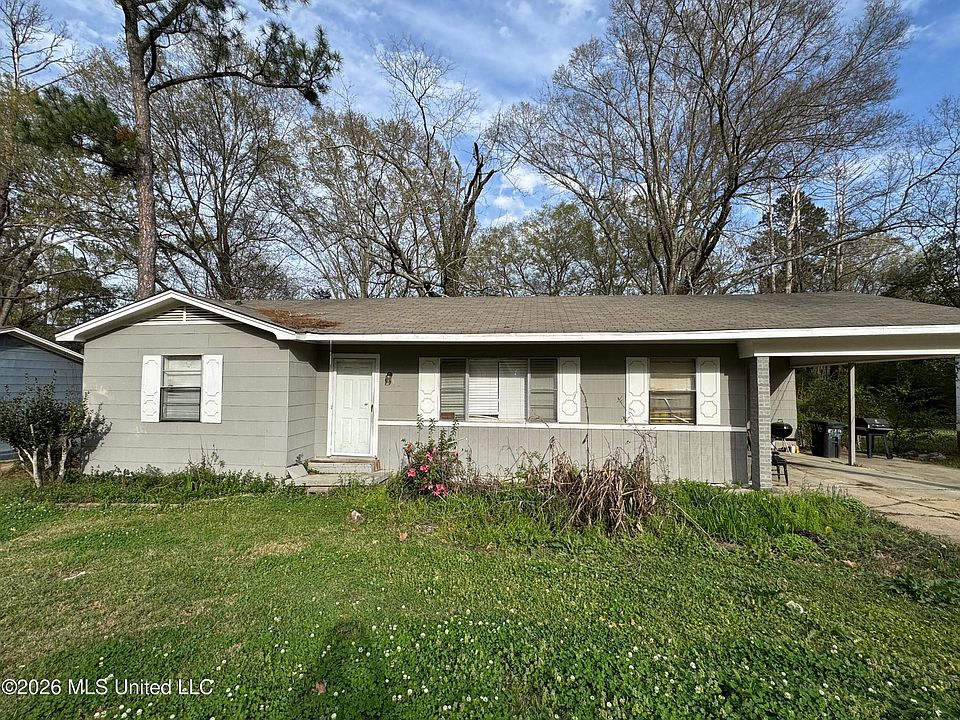 2nd image of 1316 Maria Dr