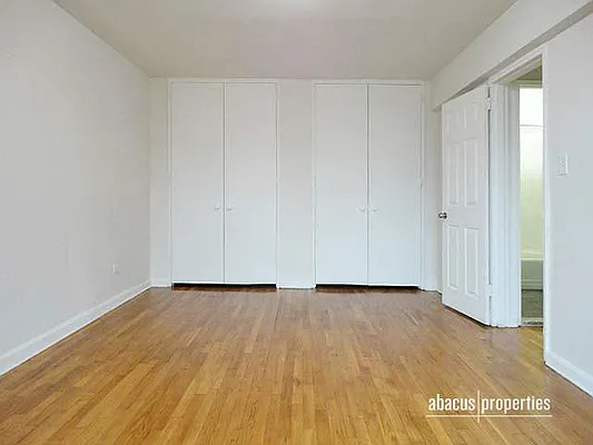 Rented by Abacus Properties | media 19