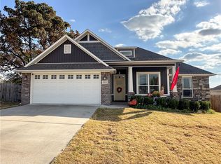 1631 Colonel Bartow Dr, Prairie Grove, AR 72753