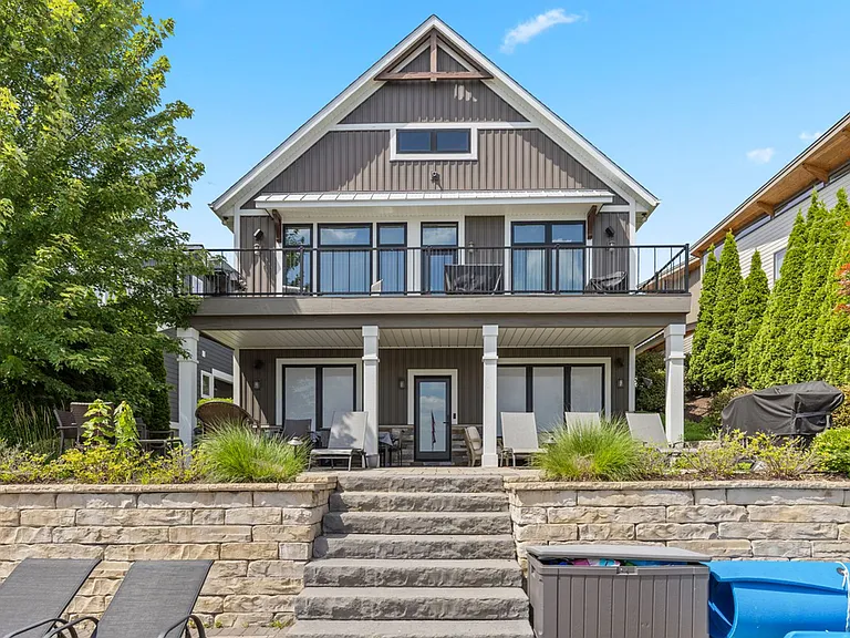7002 Silver Lake Dr NE — Photo 37