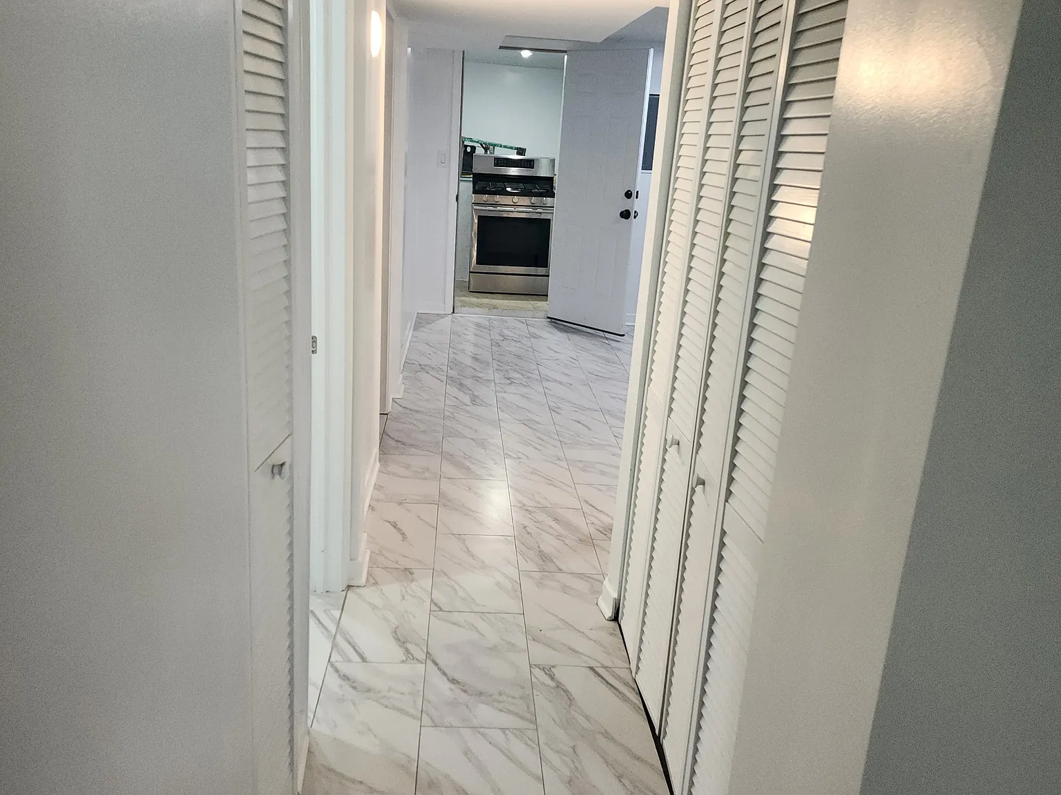 2 bed, $1,600 — Photo 4