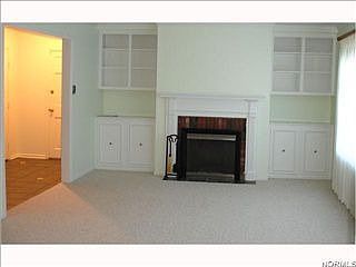 3rd image of 10 Meadowlawn Dr Unit 11