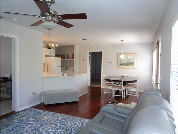 4th image of 602 Centre Ct SW APT 202