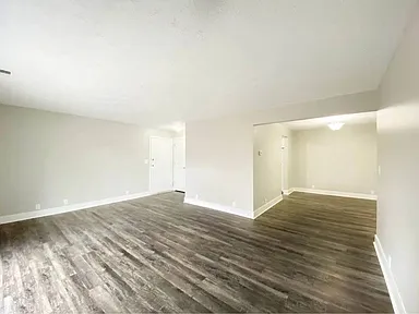 Fontainebleau Apartments