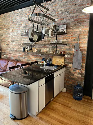 Rented by Smart City Real Estate LLC | media 10