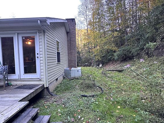 4th image of 955 Rock Fork Rd