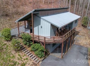9525 Blackberry Rd, Lenoir, NC 28645