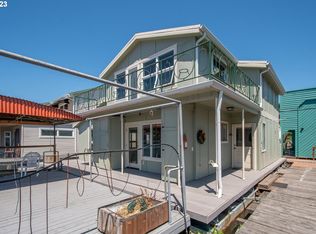 440 N Tomahawk Island Dr, Portland, OR