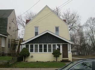 4 Palmer St NE, Grand Rapids, MI 49505