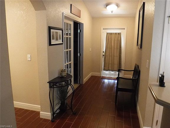 5th image of 1007 NE 33rd Ter