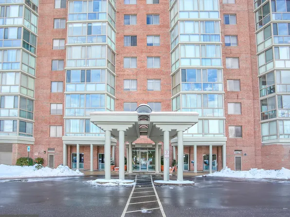 3210 N Leisure World Blvd APT 803, Silver Spring, MD 20906